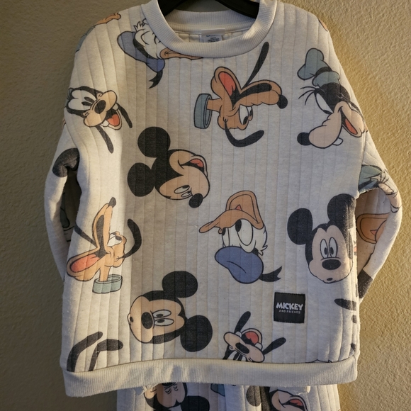 H&M White Mickey Mouse Pajama Set - Picture 2 of 9